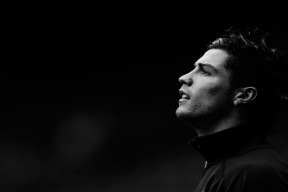 《王者荣耀》荣耀之门：世界顶尖战队争霸开启新篇章！